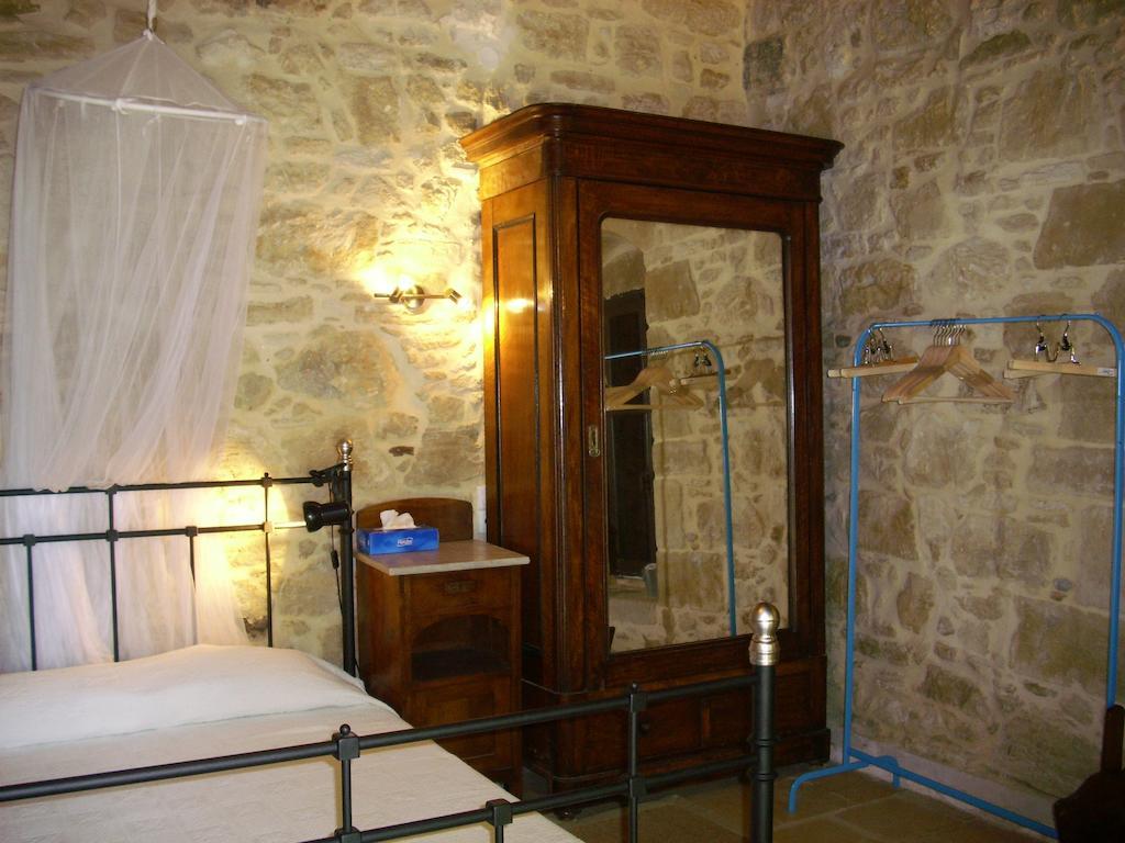 Patriko Country House Vóroi Rom bilde